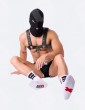 Homme avec chaussette Sucker pour pratique sexuelle hard BDSM