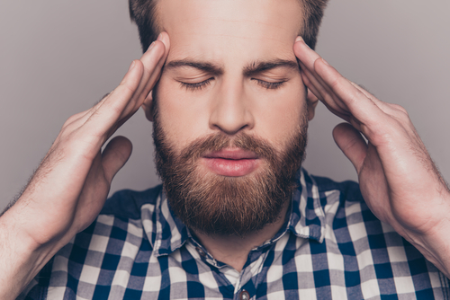 Lire la suite à propos de l’article Poppers et Migraine : Comment enlever le mal de tête ?