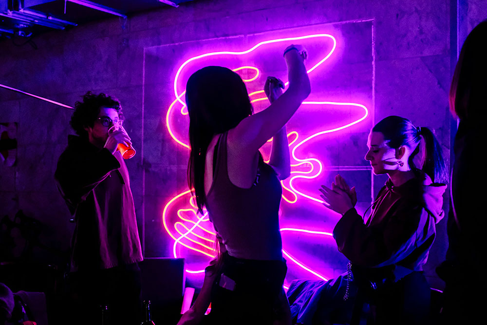Bar de nuit où trouver du poppers à Paris