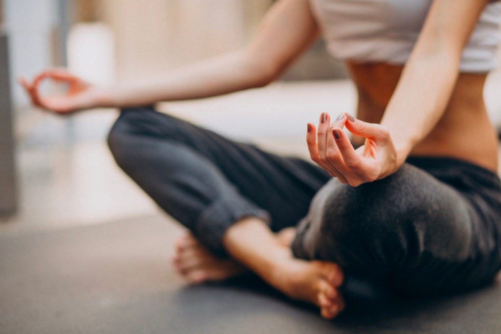Yoga femme pour renforcer les muscles et améliorer l'orgasme